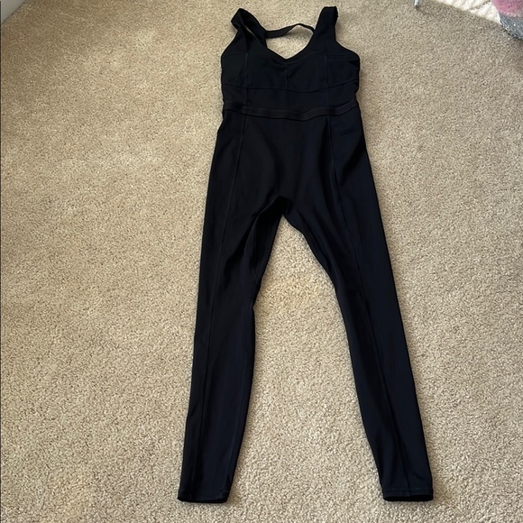 Black Fabletics  Women's Jumpsuit size small - Picture 1 of 9
